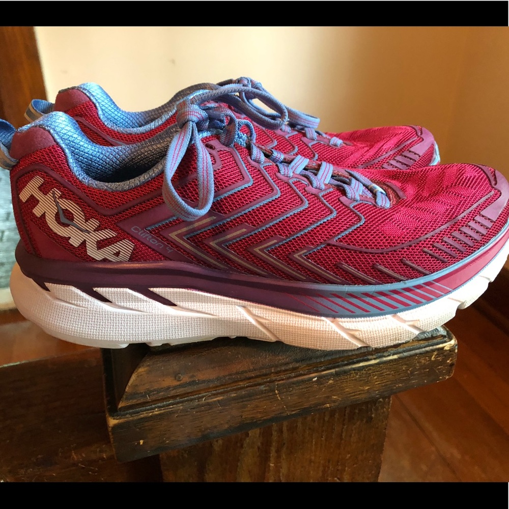 Hooka Running Sneakers BRAND NEW